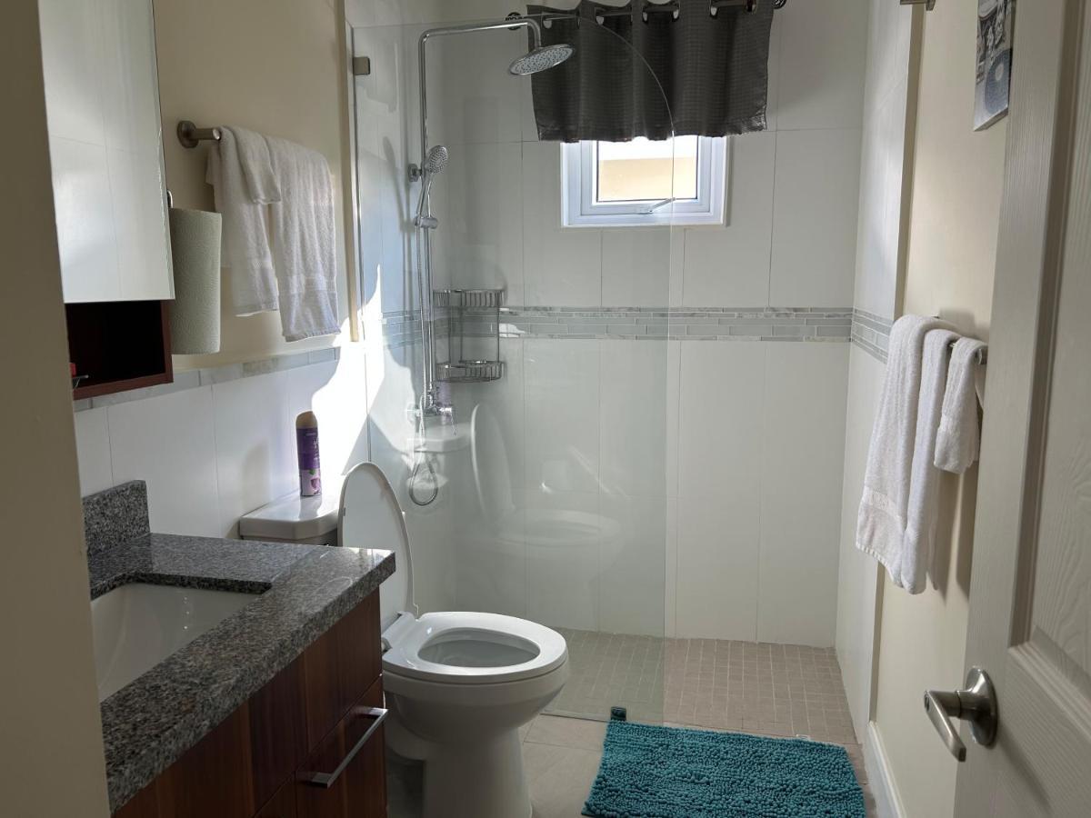 Seamist Villa @Oceanpointe Lucea Comfy 2Br W/Pool Gym & Parking Eksteriør billede